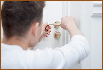 Interstate Locksmith Shop Hghlnds Ranch, CO 303-566-9168 Interstate Locksmith Shop Hghlnds Ranch, CO 303-566-9168 - 14-install-new-lock